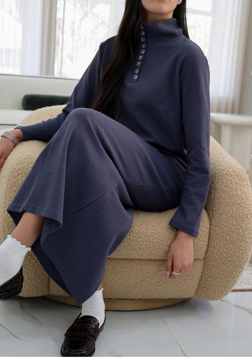 9 button gray/blue waffle set