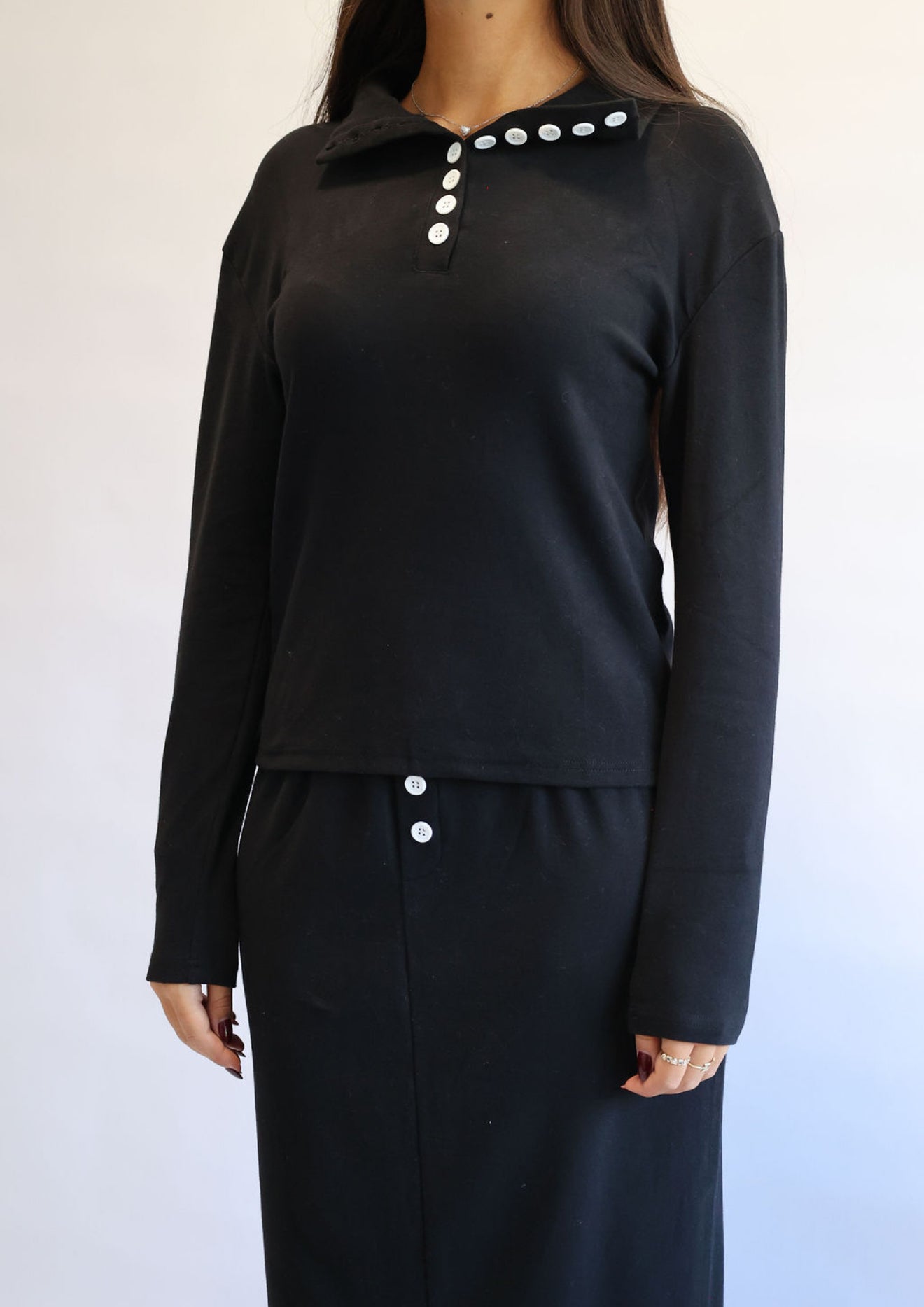 9 button black skirt set